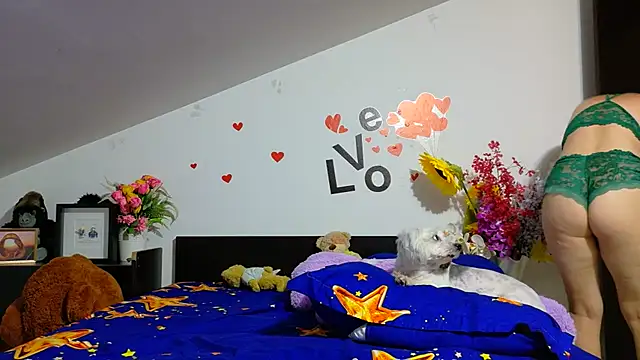 SweetMaddy888 webcam