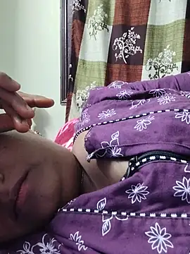 yamini1431 live cam on StripChat