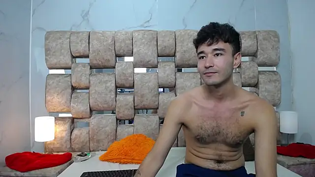 KathyAiden webcam