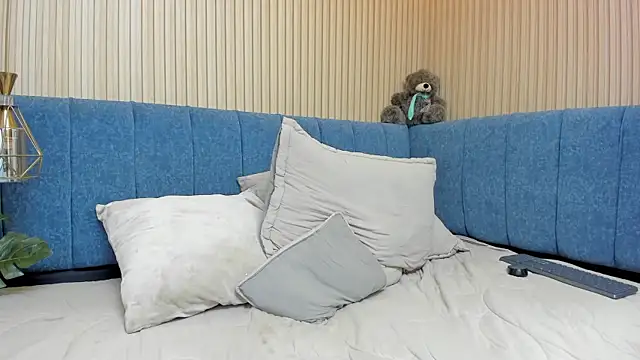 zara_milf webcam