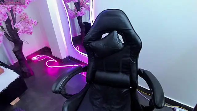 KAROLIVONNE webcam