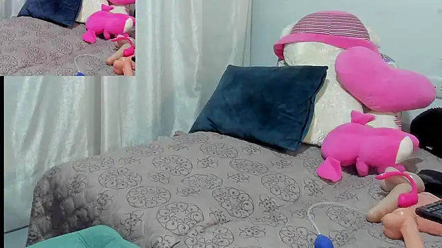 BrendaXiomy webcam