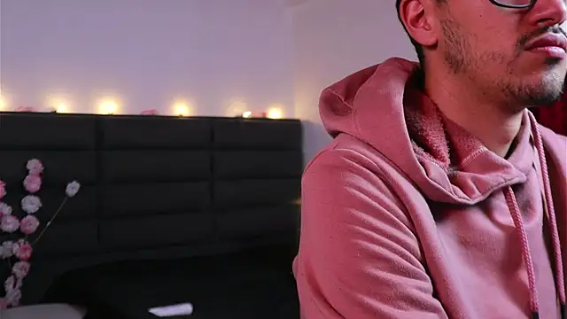 kathieandpovcock1 webcam