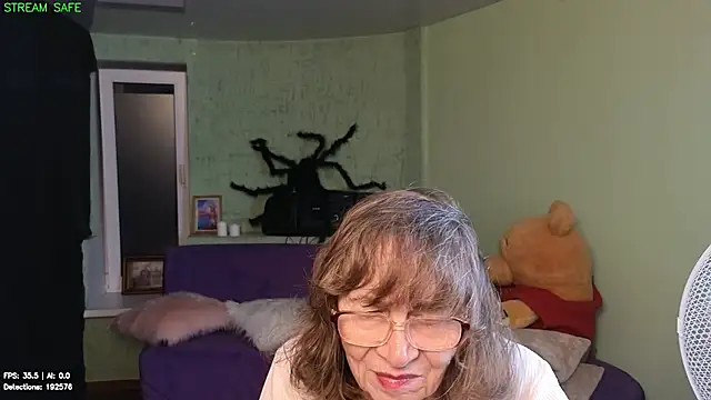 Betty_Brick webcam