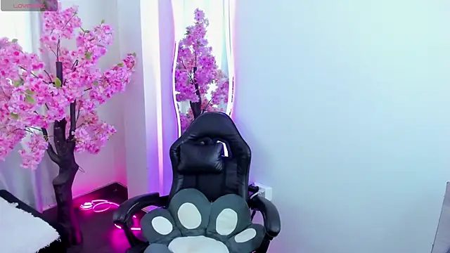 KAROLIVONNE webcam