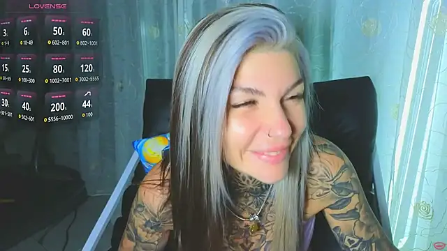 tattooedBabyy webcam