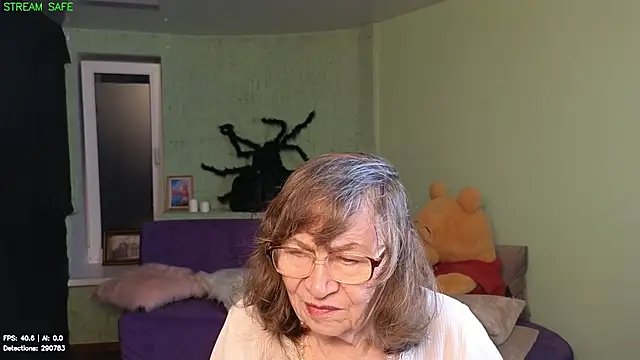 Betty_Brick webcam