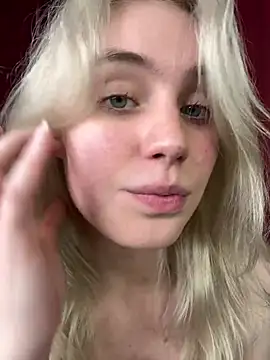 LovelyMiu webcam