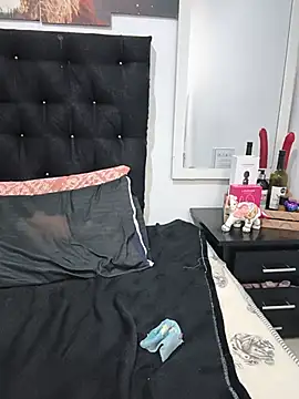 SCARLETVELVET_ webcam