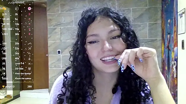 Diamond_Curls webcam