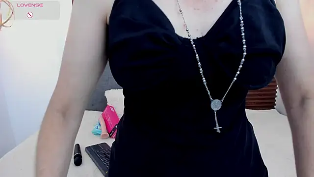Margott_mature webcam