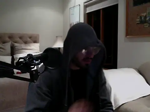 NAUGHTYSHAUDY webcam