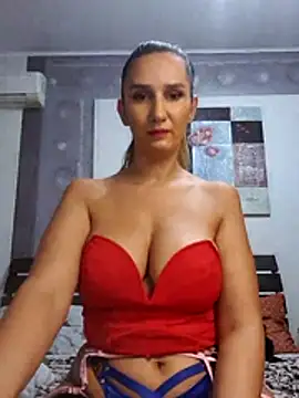 USA_SQUIRT_MILF webcam