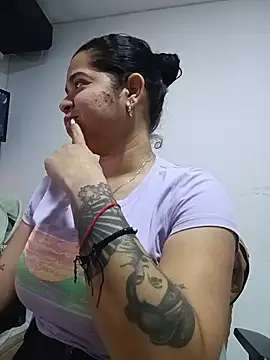 alexa-cooper- webcam