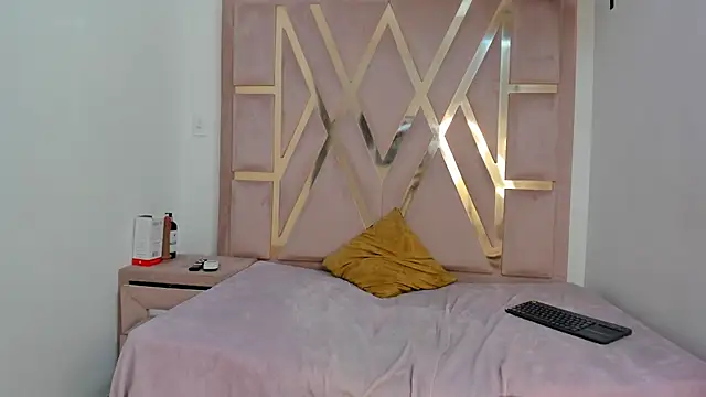 Kattyasm webcam