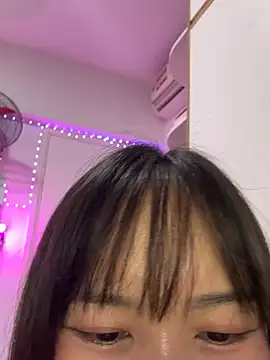 Lov3lily webcam