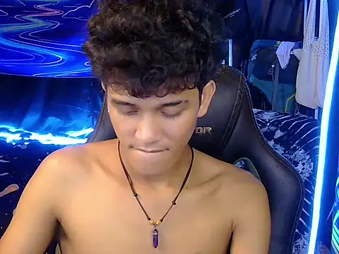 hugekenbigcock webcam