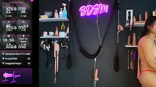 MissVicky_SlaveLiah_BDSM webcam