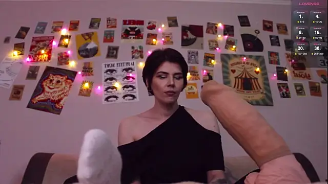 Luna_Blake webcam