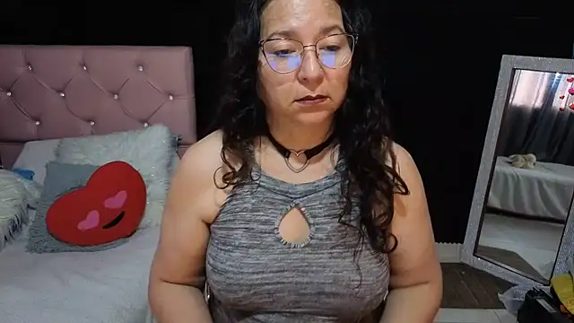 katifoxx live cam on StripChat