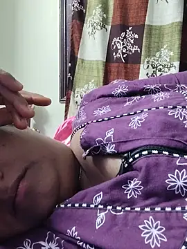 yamini1431 live cam