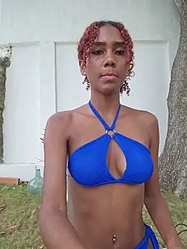 Lucia_Milano webcam stripchat model stream image