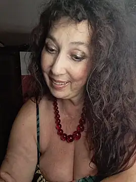 GypsyEsmeralda webcam