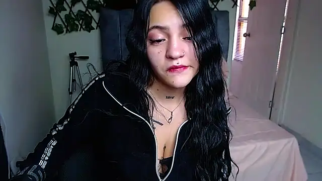 Violettasquirt webcam