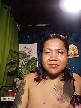 TabooSHOWgirl18 webcam