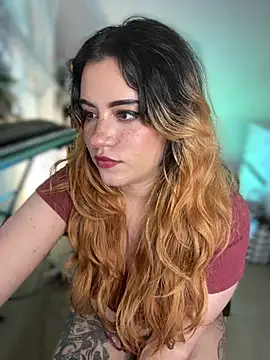 NikkiNix