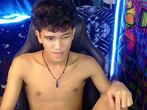 hugekenbigcock webcam