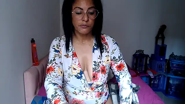 kateleyagrey webcam