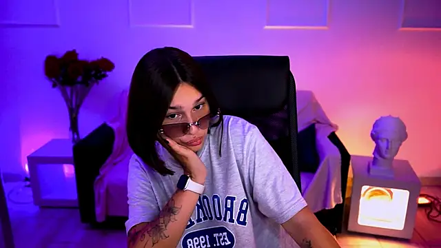 KimClarks_ webcam