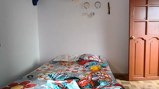 layla-astrum - Layla-Astrum's free webcam - UK Sex Cams