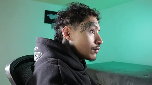 trieone webcam