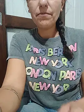 lupita_sol's live room