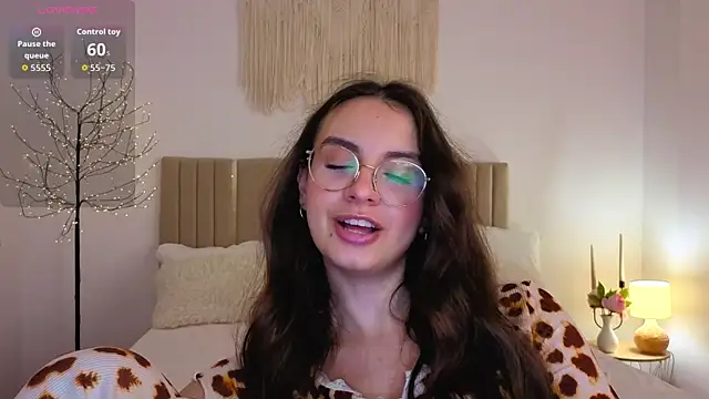 Real_cutie1 webcam
