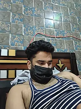 BeardKingoBack live sex cam