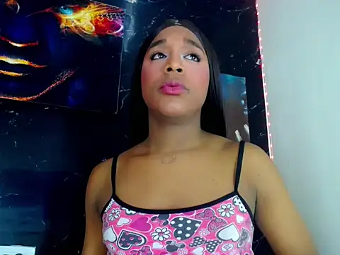 SaramyBigcock