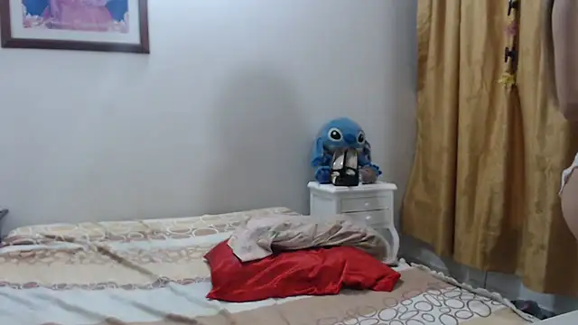 SaraStoneCute webcam