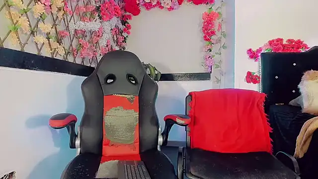 Thiara_veky_ webcam