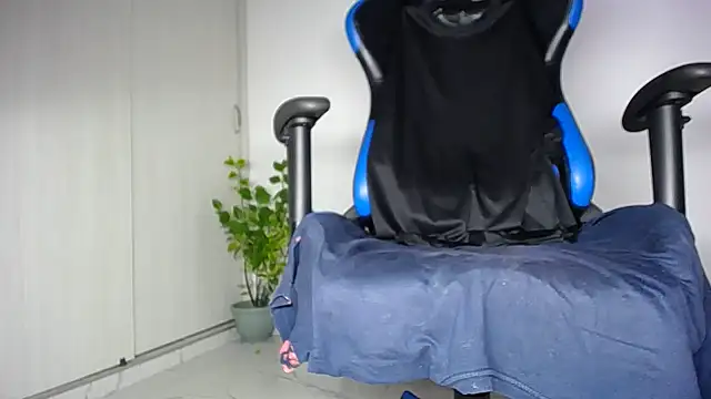 MAXJONES_2 webcam