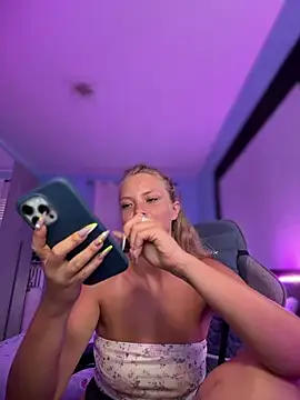 AnastasiaAniess webcam