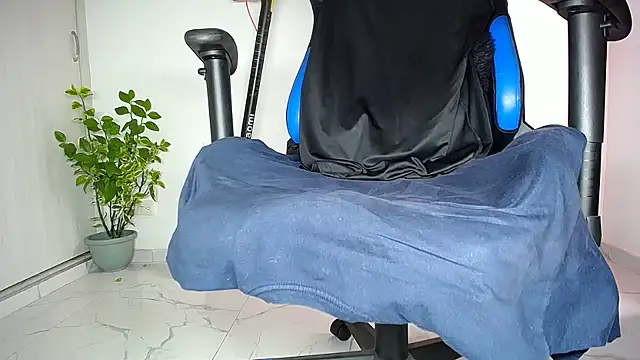 maxjones_2 (M young) - cum