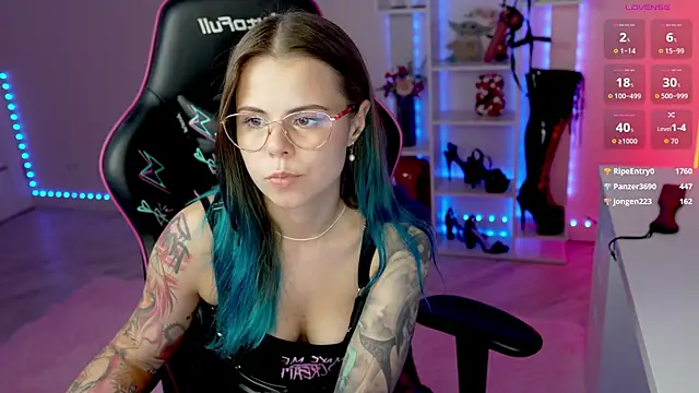 QueenAliceX webcam