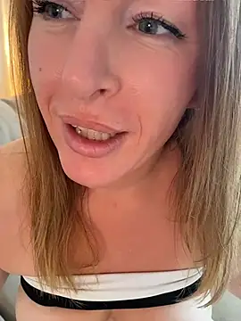 ChristinaSiemone webcam