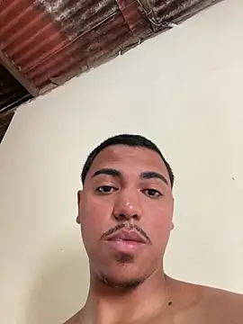 CaioNct live cam on StripChat