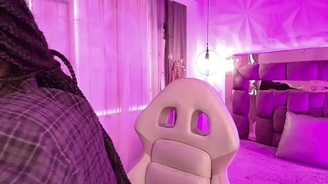 Queen_perla_ webcam