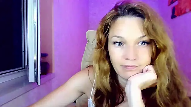 impossibleluna webcam