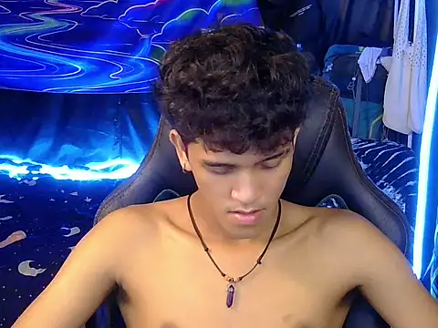 hugekenbigcock webcam